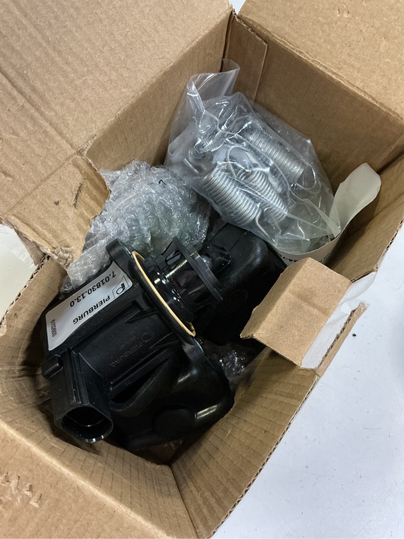 Condition photo showing Good Condition for dorman 924-752 parking brake bell crank compatible with select toyota models