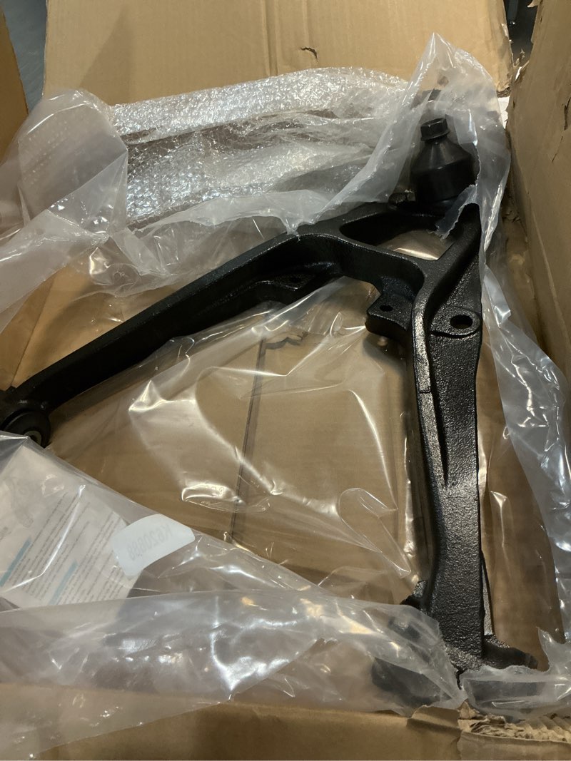 Condition photo showing Good Condition for Lower cotrol Arms Front with Ball Joints for chevy 6 Mc/cadillac