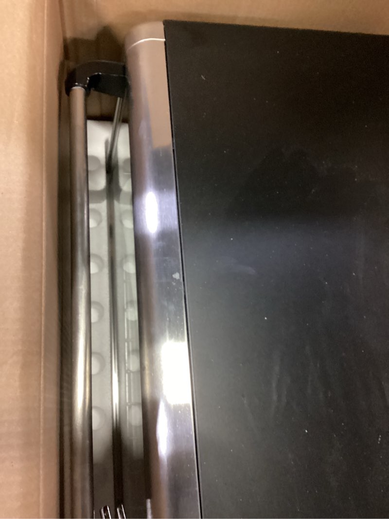 Condition photo showing As Is for black+decker 8 slice extra-wide stainless steel countertop toaster oven  to3250xsb