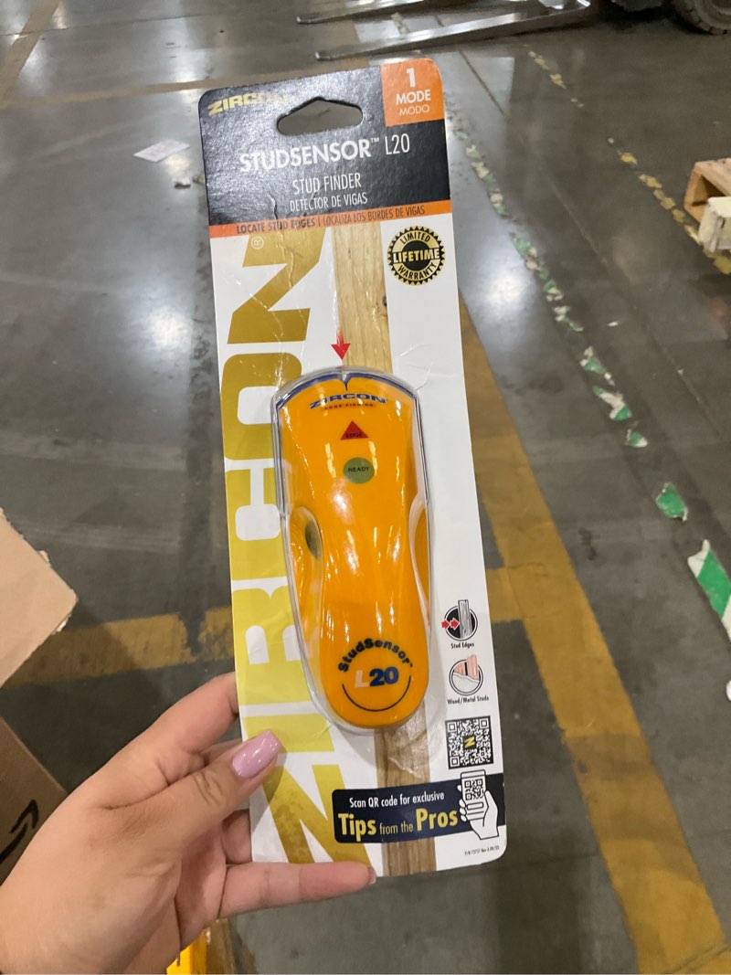 Condition photo showing As Is for zircon studsensor l20 stud finder 0.75-in scan depth wood stud finder
