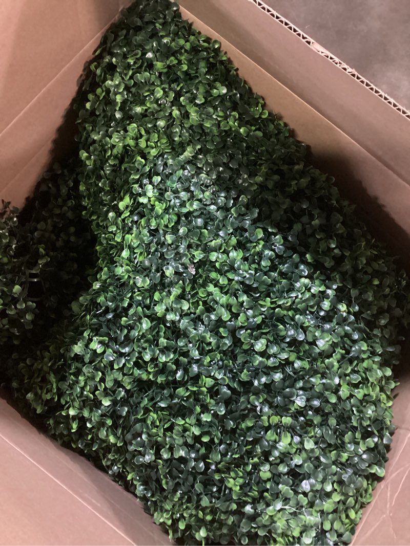 Condition photo showing Good Condition for artificial boxwood backdrop roll: 48"x144" (48 sqft) uv-anti greenery faux grass hedge for indoor outdoor green wall decor, patio privacy screen, garden fence covering