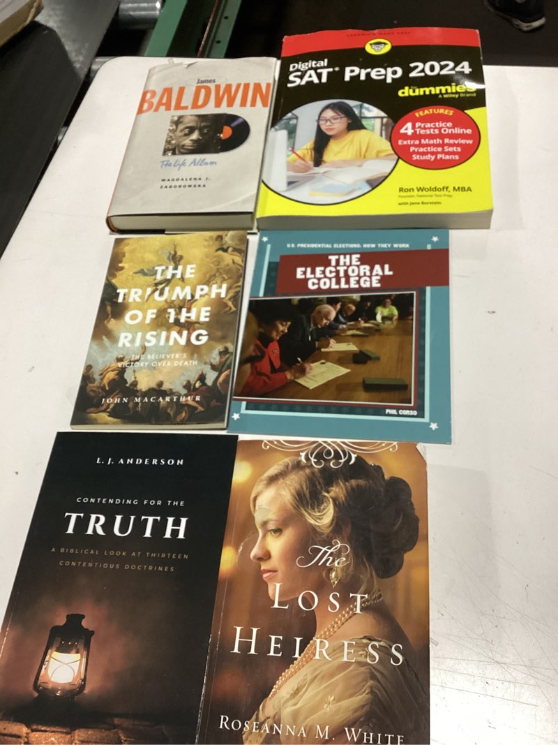 Assortment of books of different styles (Pack of 6)