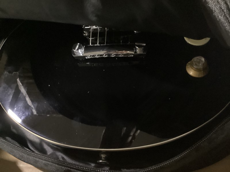 Condition photo showing Good Condition for donner dsc-128 electric guitar, 39" solid body beginner full size kit with bag, strap & cable, black