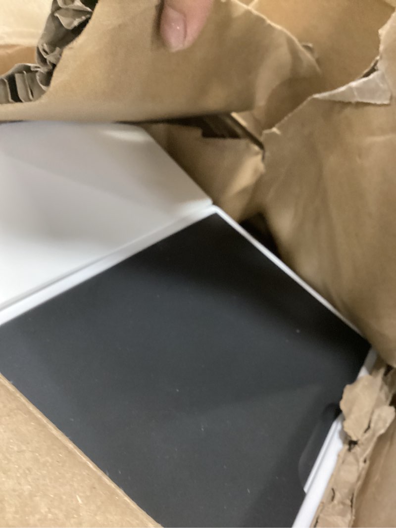 https://lotting-media.assets.bidfta.com/lotting_9bf0eb73-f7f5-4ee6-ba31-1409d1fd5c5a