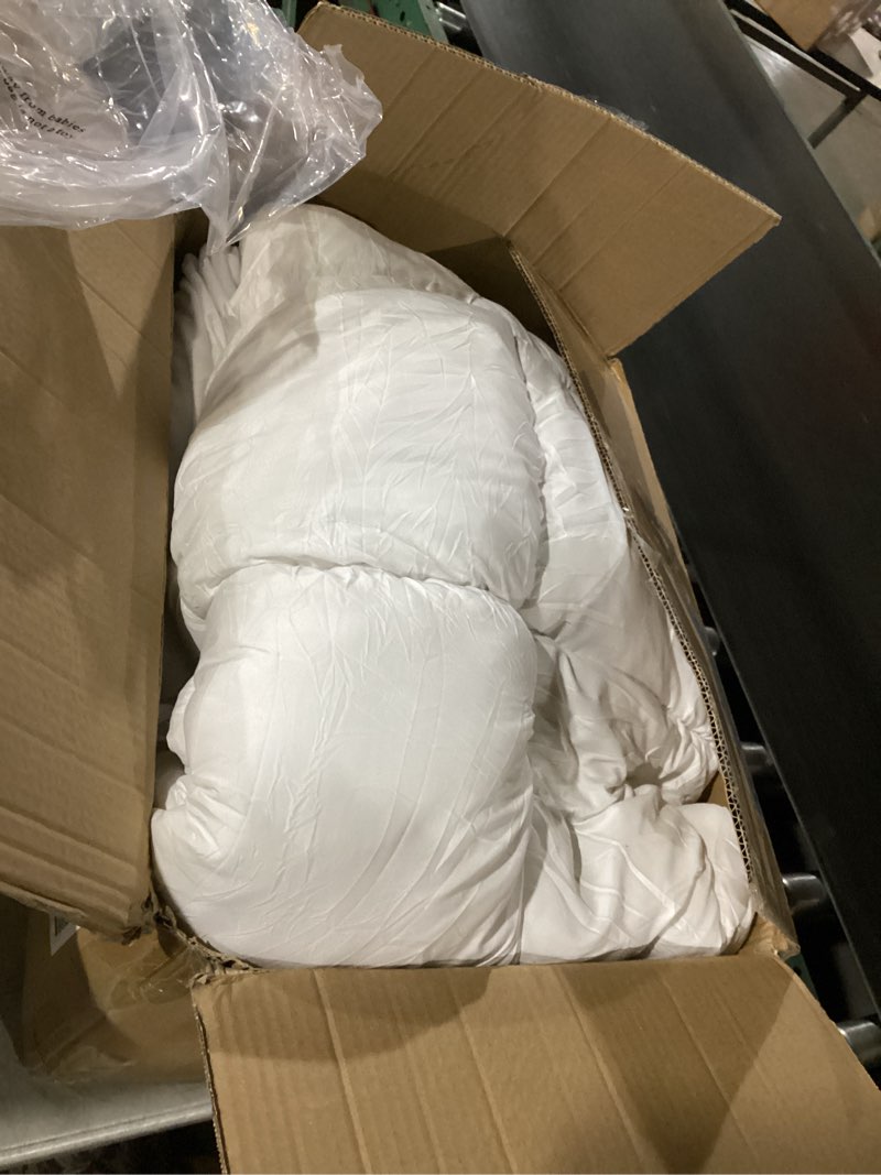 Condition photo showing As Is for 2 Inch Pillow Top Thick Mattress Pad - Pressure-Relieving Comfort White (Medium Support) Queen