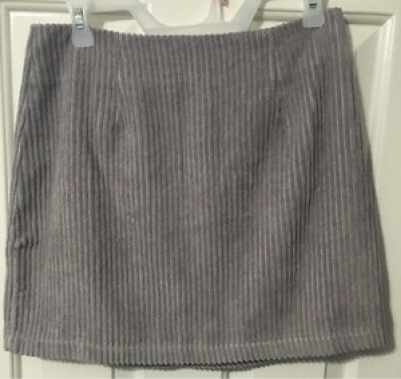 Lulus Size Medium Gray Mini Skirt