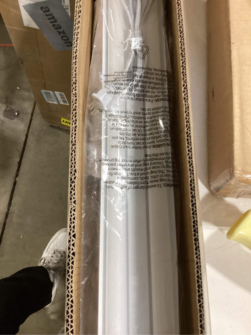 Condition photo showing Good Condition for 4ft linkable led shop light for garages, 42w 4800lm 5000k daylight led shop lights, ceiling light with pull chain (on/off), linear worklight fixture with plug, 2 pack