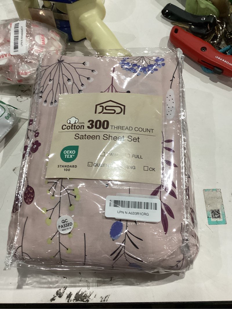 Condition photo showing New/Like New for JSD 100% Cotton Pink Floral Sheet Set Queen, 300 Thread Count Printed Sateen Sheets, Soft Breathable Cooling Bed Sheets Deep Pocket Pink Floral Queen