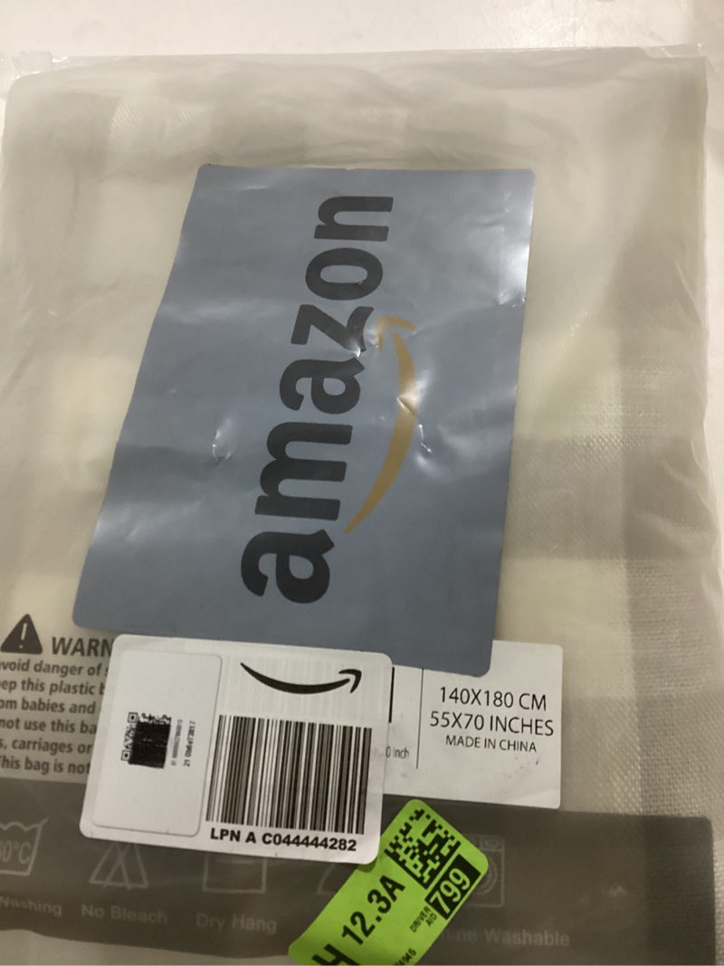 Condition photo showing New/Like New for Laolitou Checkered Tablecloth Rectangle Washable Buffalo Plaid Table Cloth with Tassel Cotton Linen Gingham Table Cover for Picnic Kitchen Dining Room, Beige, 70 Inch Beige 70" x 55" (Rectangular)