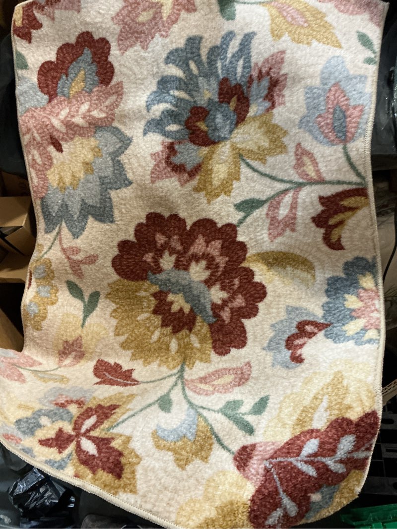 Condition photo showing Good Condition for sonoma goods for life® washable throw & kitchen, entry or laundry room rug