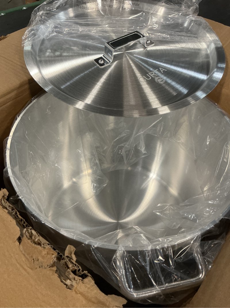 Condition photo showing Good Condition for curta 32 quart aluminum stock pot with lid, heavy duty commercial grade large capacity cooking pot for boiling, stewing, great for kitchen, restaurant, catering, and home use, nsf certified 32 quarts