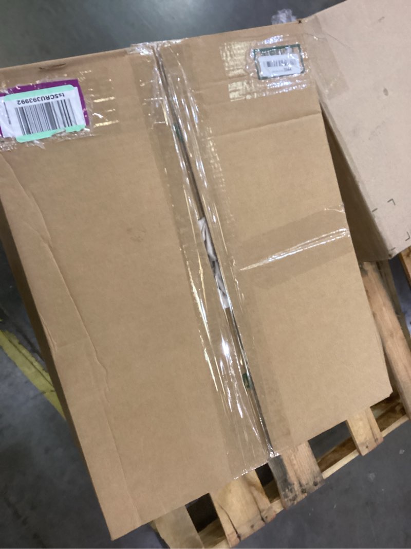 Condition photo showing New/Like New for Comforter