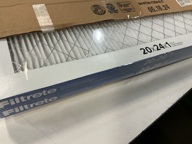 Condition photo showing Good Condition for filtrete 20x20x4 ac furnace air filter, mpr 1550, merv 12, fits honeywell, certified asthma & allergy friendly, electrostatic air cleaning filter, 4-pack (actual size 19.88 x 19.88 x 4.31)