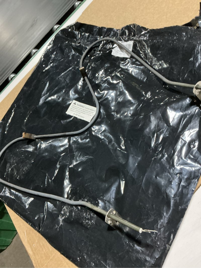 Condition photo showing Good Condition for 316075104 Oven Bake Heating Element Replacement by Beaquicy for Frigi-daire, Ken-more Range Replaces Numbers 316075103, 3203534, 09990062, 316075100, 316075102, 316282600