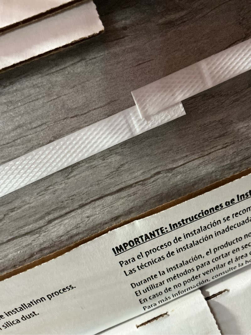 Condition photo showing Good Condition for 22 boxes  17lu05f lumber gray wood plank porcelain tile 6x24 (12.61 sf/bx)