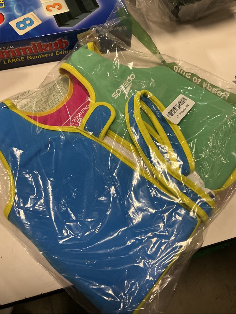Condition photo showing Good Condition for speedo kids' begin to swim flotation classic life vest upf 50 medium bondi blue/fake green