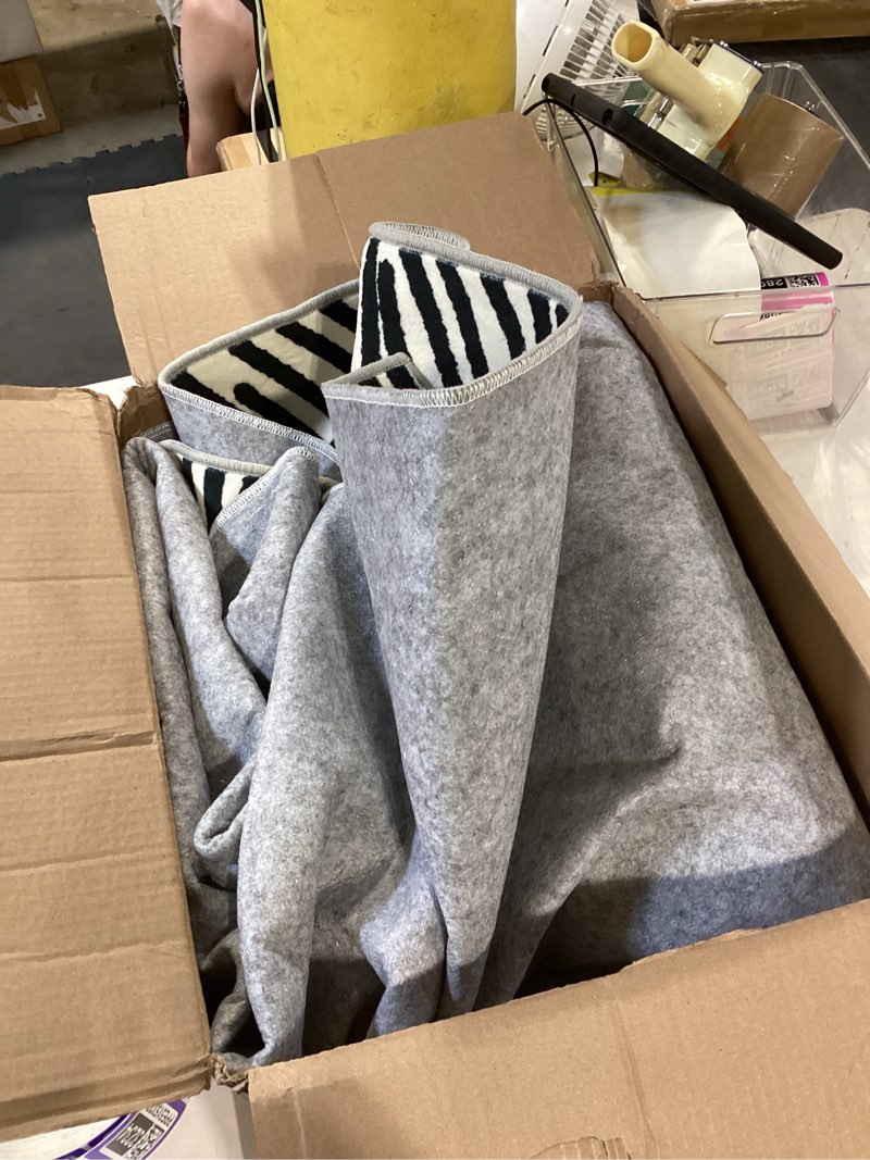 Condition photo showing As Is for yihouse 5×7 ft area rugs for living room: modern washable rug - abstract black and cream white rug for bedroom dining room office playroom nursery home decor - nonslip non-shedding striped rugs 5' x 7' black & cream