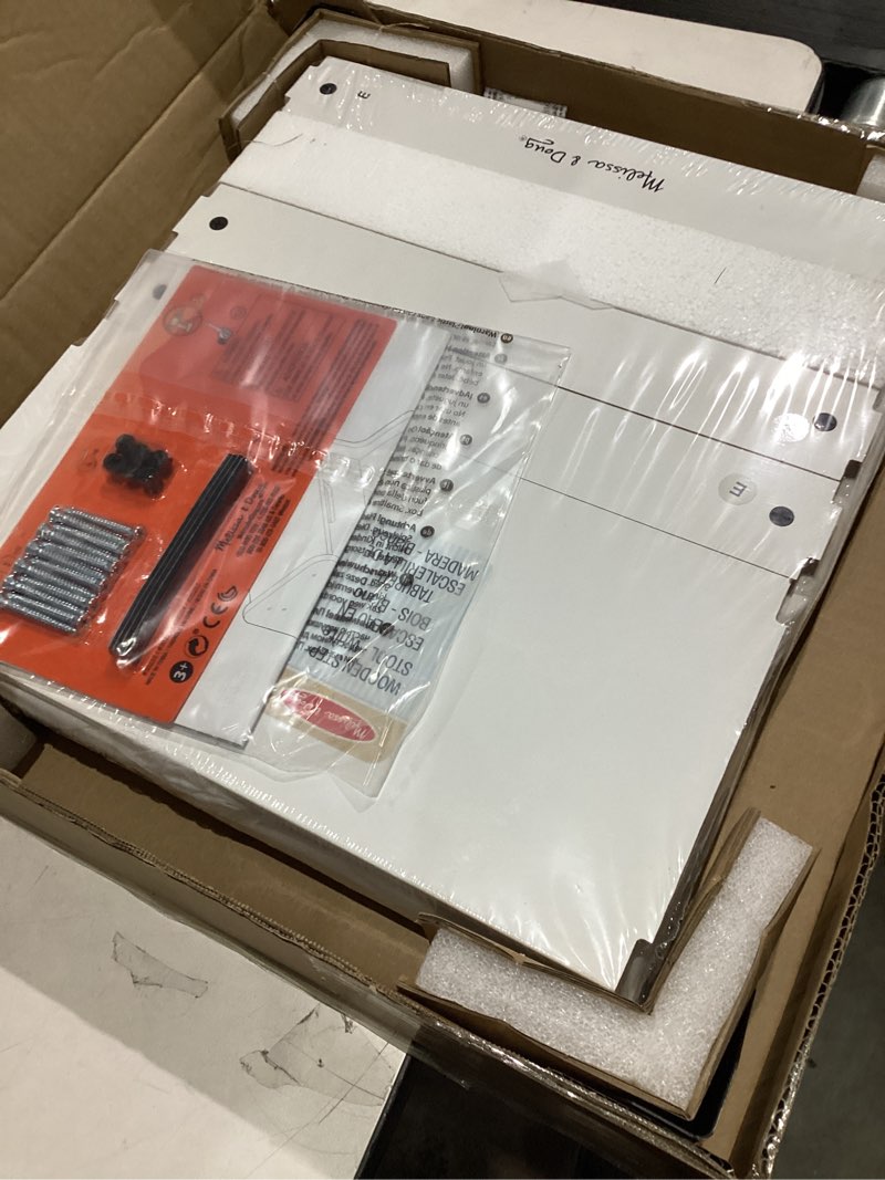 Condition photo showing Good Condition for Melissa & Doug Step Stool - White