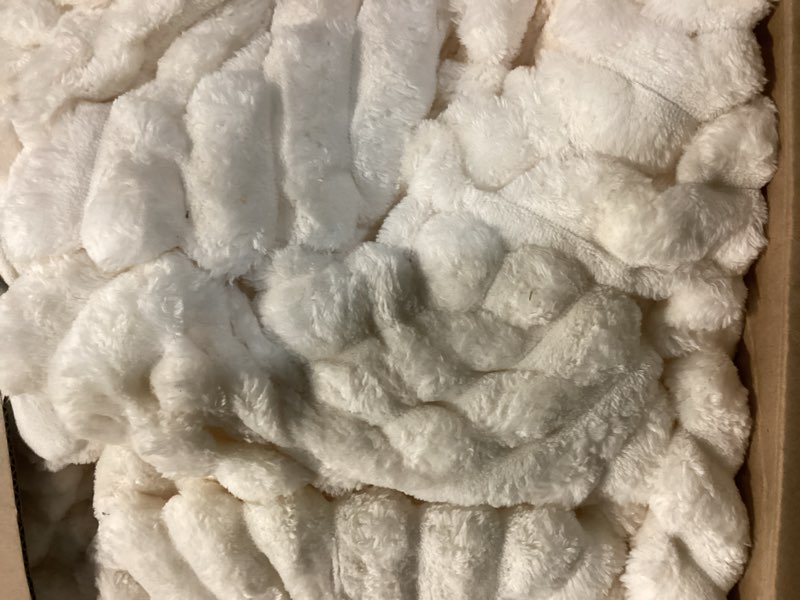 Condition photo showing Good Condition for bedelite fleece queen comforter set -super soft & warm fluffy cream white bedding, luxury fuzzy heavy bed set for winter with 2 pillow cases cream white queen