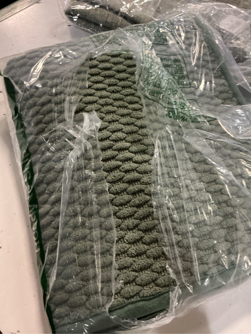 Condition photo showing Good Condition for tyuu bathroom rugs non slip washable, super absorbent thin bath mat quick dry low pile bathroom rug, sage green 24"x36" sage green 2' x 3' (rectangular)