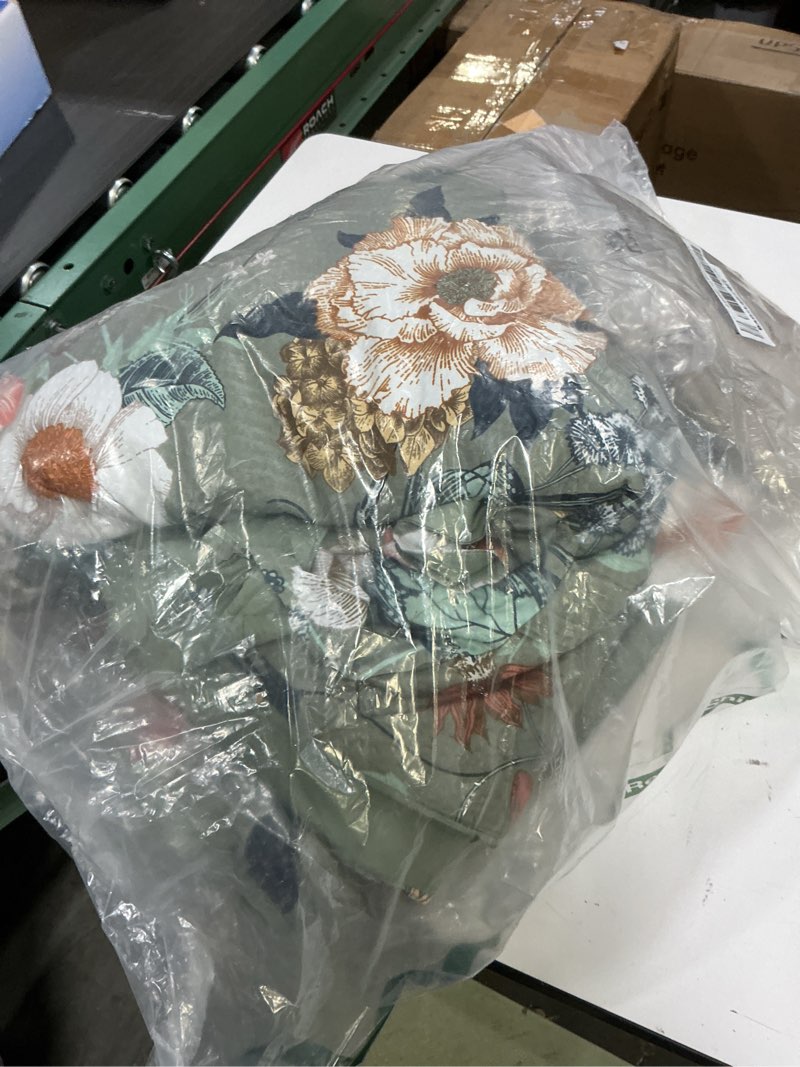 Condition photo showing As Is for CASAAGUSTO Queen Comforter Set, 7 PCS Green Butterfly Floral Comforter Set with Flowers Leaves Pattern, Soft Seersucker Design All Season Queen Size Bedding Set(90"X90") 01-green Butterfly&floral Queen(90”X90“)