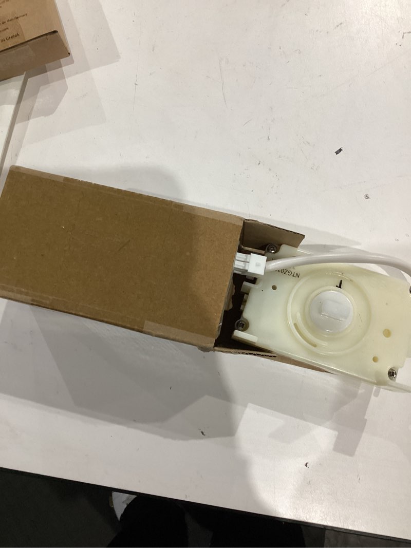 Condition photo showing Good Condition for NTGZ004K02 6903BA Ice Maker Motor Fit for Haier Hisense Fridge, Ice Maker Motor for Refrigerator Replace Part Number NTGZ054Z01 120V