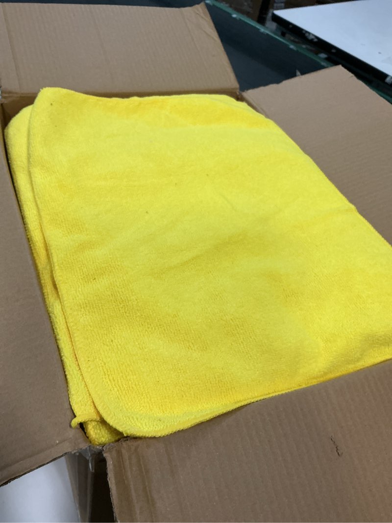 Condition photo showing Good Condition for Amazon Basics Microfiber Cleaning Cloths for Cars, Non-Abrasive, Highly Absorbent, Lint and Scratch-Free, Reusable and Washable, 16" x 12", Blue/White/Yellow, 144-Pack Blue/White/Yellow 144-Pack