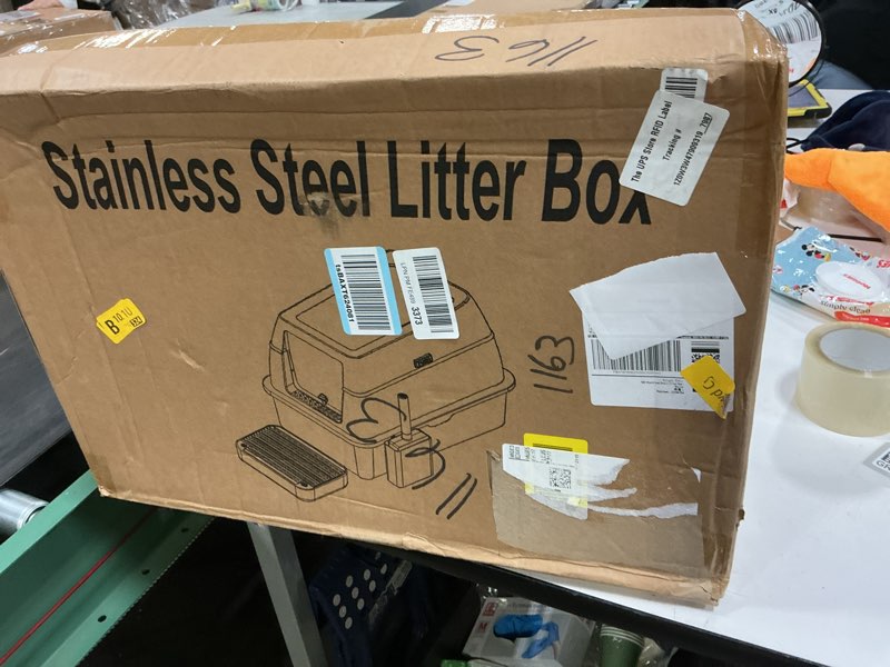 Condition photo showing New/Like New for Stainless Steel Litter Box with Lid,Extra Large Enclosed Removable Cat Litter Boxes for Big Cats,Top Entry Metal Kitty Litter Box with Cover.Anti-Leakage,Easy Cleaning.Includes Scoop&Litter Mat-White