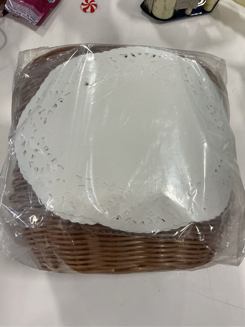 Condition photo showing New/Like New for 12 Pcs Oval Small Plastic Bread Basket, Wicker Basket for Serving 2.36x9x6.7 Inch Woven Food Storage Basket, Fruit Basket, Gift Basket (Comes with Food Blotting Sheets) Brown