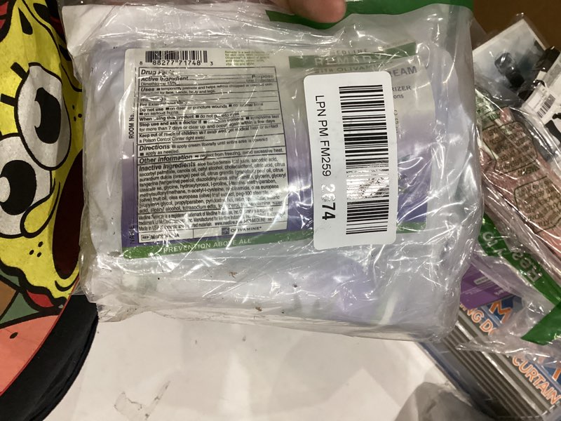 Condition photo showing New/Like New for Medline Remedy Skin Repair Cream, 4 oz Tubes (3 Pack) Scented 4 Fl Oz (Pack of 3)