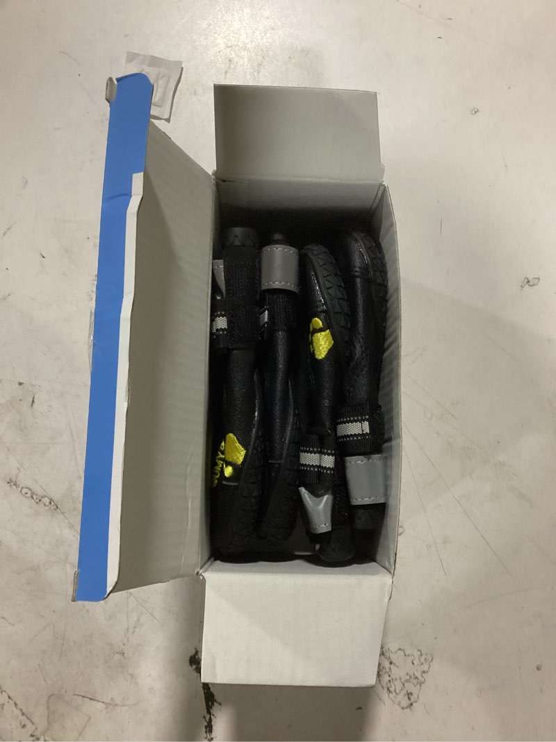 Condition photo showing Good Condition for QUMY Dog Shoes for Large Dogs, Medium Dog Boots & Paw Protectors for Winter Snowy Day, Summer Hot Pavement, Water-Resistant in Rainy Weather, Outdoor Walking, Indoor Hardfloors Skid-Resistant Sole Black Size 6: 2.6''x3.0''(W*L) (Pack of 4)
