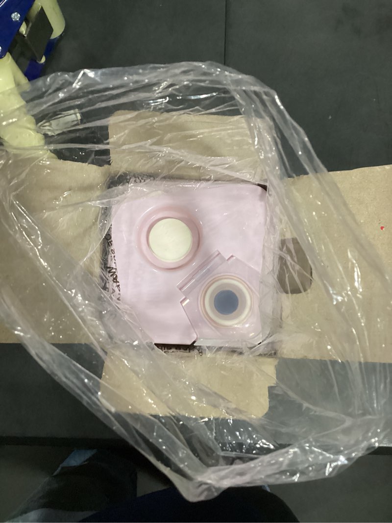 Condition photo showing Good Condition for vakuen premium airtight food storage containers rose pink lid, 1.0l(1.06qt) x2pcs container. patented double silicone lining, 100% leak proof, bpa-free rose square 1.0lx2pcs