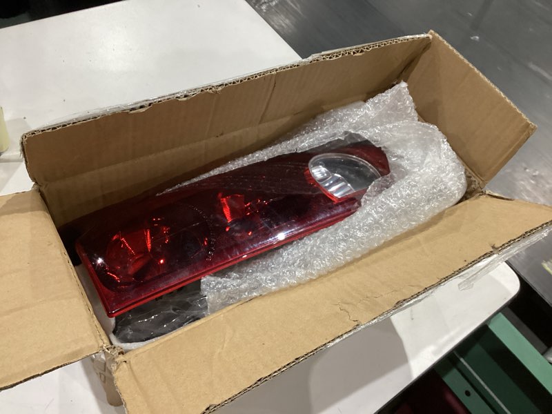 Condition photo showing As Is for tail light assembly compatible with 2004-2012 chevy colorado/gmc canyon, left & right halogen rear tail lamps, brake taillight housing replaces gm2800164 gm2801164