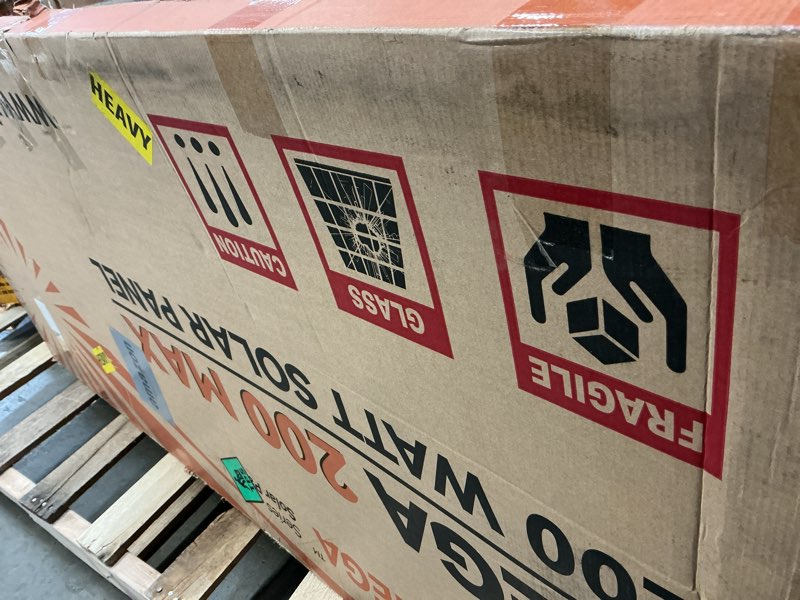 Condition photo showing Good Condition for RICH SOLAR 200 Watt 24 Volt 9BB Cell Monocrystalline Solar Panel High Efficiency Solar Module for RV Trailer Camper Marine Off Grid 200W 24V Single Panel