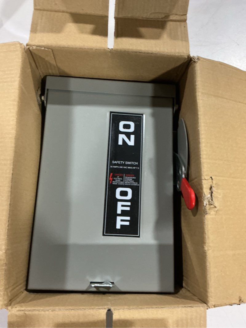 Condition photo showing Good Condition for 2p 30amp 110/240v 2 wire fusible heavy duty safety switches?ac disconnect switches box?quick disconnect safety switch?equipped with fuses 10x6.2x3.1inch 2p 30a