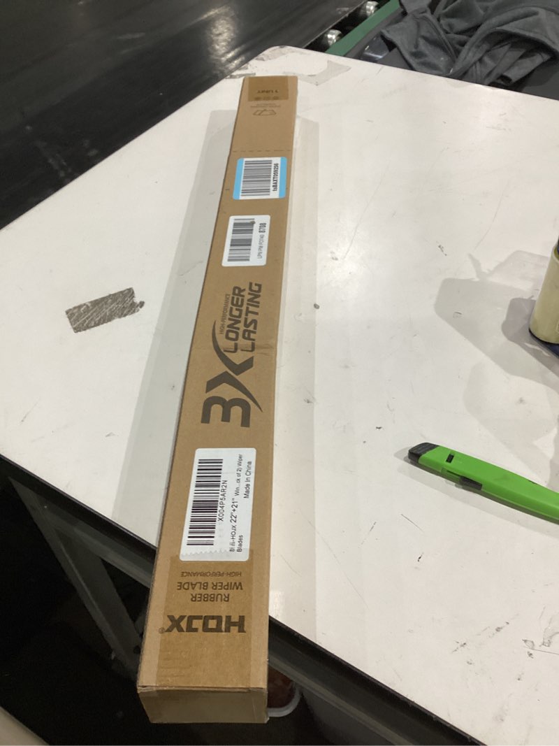 Condition photo showing New/Like New for quiet front windshield wiper blades 22 inch and 21 inch set of 2, oem quality all-season windshield wipers,u&j-hook for my car/automotive replacement, easy to install oem replacement parts front(22" and 21")