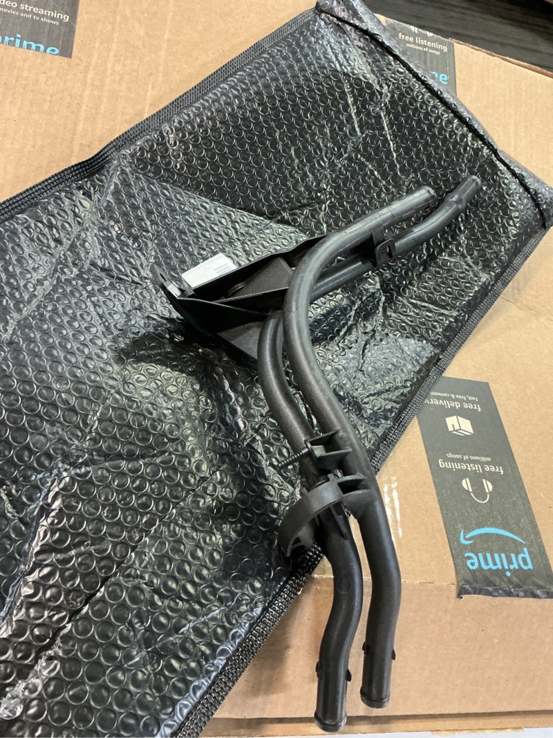 Condition photo showing Good Condition for Cooling Water Tube off Hose from Coolant Tank For 2006-2017 Volkswagen Beetle CC Eos Tiguan GTI Jetta For 2009-2011 Volkswagen Passat 1K0121070BD 1K0-121-070-BD