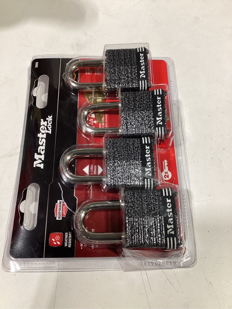 Condition photo showing Good Condition for master lock outdoor keyed padlock, 1-9/16-in wide x 1-1/4-in shackle (4-pack)