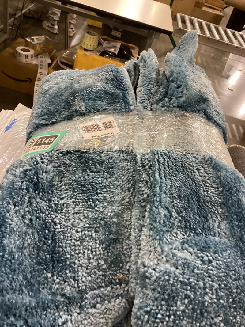 Condition photo showing As Is for Garland Rug Traditional Nylon Washable Basin Blue 5 Piece Set - Lid, Contour, 3 Bath Rugs - Soft, Absorbent, and Stylish for Your Bathroom