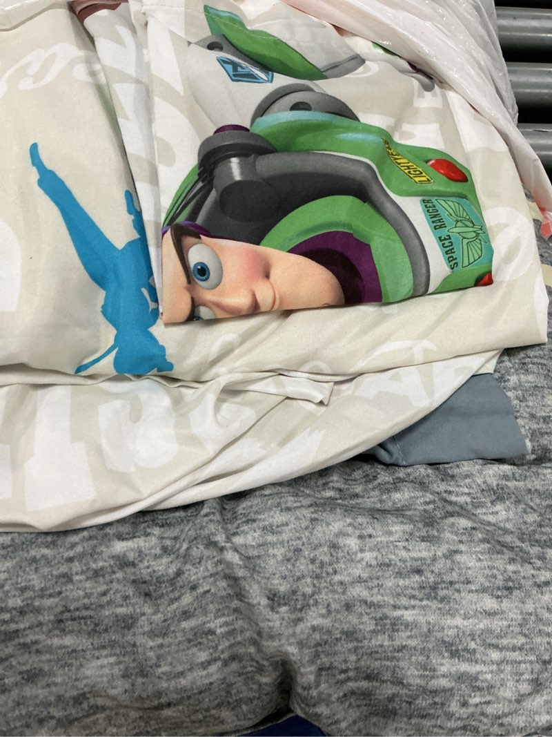 Condition photo showing Good Condition for jay franco disney pixar bed set, twin, toy story 4