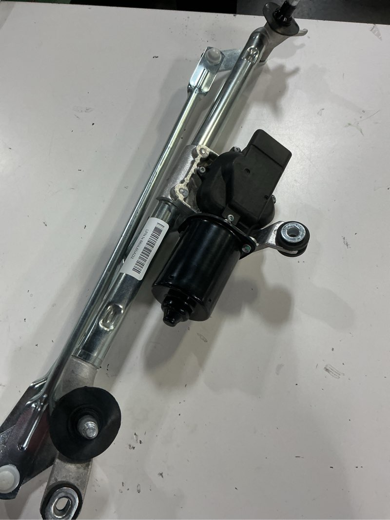 Condition photo showing Good Condition for nakkaa windshield wiper motor and linkage assembly compatible with malibu 2008-2012 aura 2007-2009 g6 2005-2010, replaces 602-221as