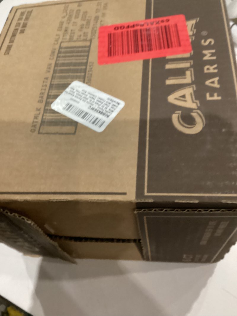 Condition photo showing New/Like New for Califia Farms – Vanilla Oat Barista Blend Oat Milk, 32 Oz (Pack of 6), Shelf Stable, Dairy Free, Plant Based, Vegan, Gluten Free, Non GMO, Milk Frother, Creamer, Blue Oat Barista - Vanilla