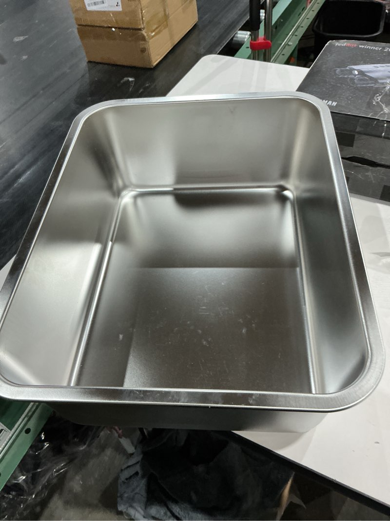 Condition photo showing Good Condition for Kirecoo Stainless Steel Cat Litter Box - Metal High Sided Cat Pan, Large Stainless Steel Box, Indoor Litter Tray, Non Stick, No Smell, Easy to Clean, Pet Toilet Supplies for Kitten, Kitty, Rabbit 17.52" L x 13.58" W x 5.9" H