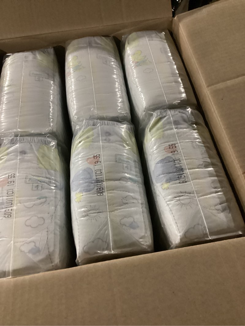 Condition photo showing New/Like New for Pampers Swaddlers Diapers, Size 4 (15-34 lbs), 150 Count, Absorbent, Keeps Baby Dry and Comfortable, Skin Safe Disposable Baby Diaper (Packaging May Vary) Size 4 150