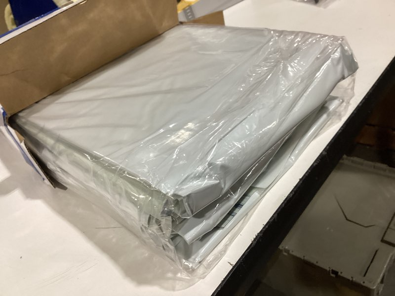 Condition photo showing Good Condition for taili 6 pack vacuum storage bags, jumbo cube (31x40x15 inch), extra large vacuum seal bags for clothing, comforters, blankets, pillow, bedding, closet organization space saving, cream 6 jumbo cream
