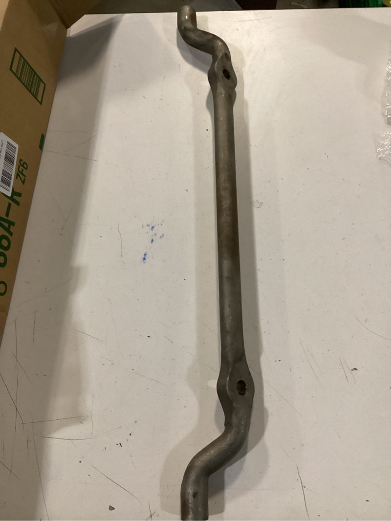 Condition photo showing Good Condition for MOOG DS300010 Steering Center Link for Chevrolet Silverado 1500