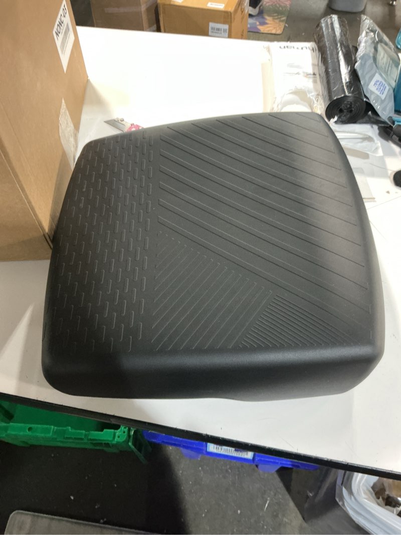 Condition photo showing Good Condition for Center Console Armrest Cover Compatible with 2019-2026 Dodge RAM 1500 2500 3500 Armrest Cushion Bucket Seat Polyether Middle Console Cover Lid Replacement for 2019-2026 Dodge RAM Accessories