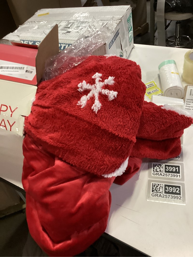 Condition photo showing Good Condition for Bedsure Fluffy Christmas Comforter Set Queen - Red Bedding with Running Reindeer, Warm Flannel Fleece Bed Sets for Winter, 3 Pieces, 1 Soft Plush Shaggy Comforter with 2 Pillowcases Queen 04 - Red Deer