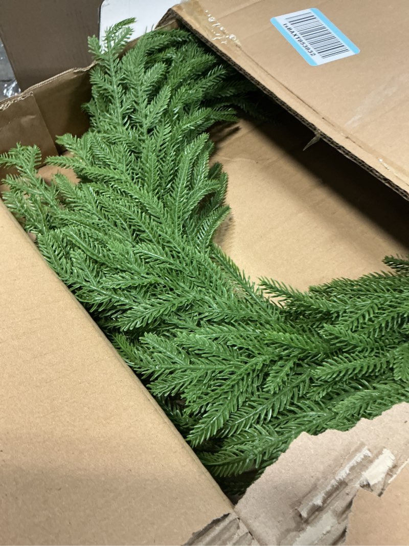 Condition photo showing Good Condition for 26 Inch Christmas Wreath for Front Door, Lush Norfolk Pine Wreath Outdoor Indoor - Large Artificial Green Wreaths for Windows, Walls, Farmhouse Christmas Decorations 62Tips-26Inch-Norfolk Pine