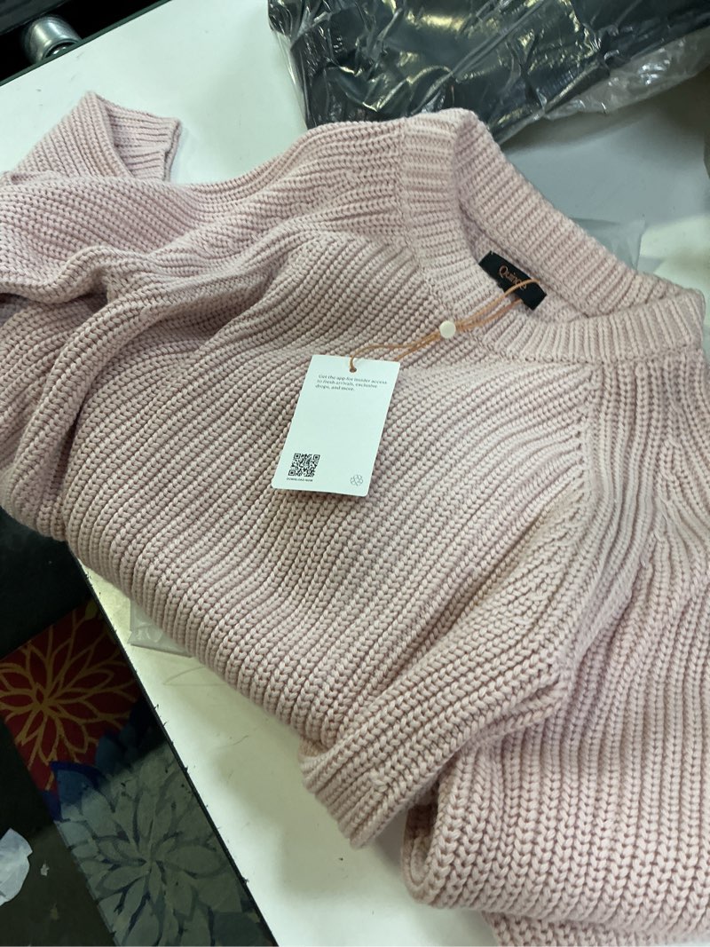 Condition photo showing Good Condition for 100% organic cotton fisherman crewneck jumper, xs, shell pink